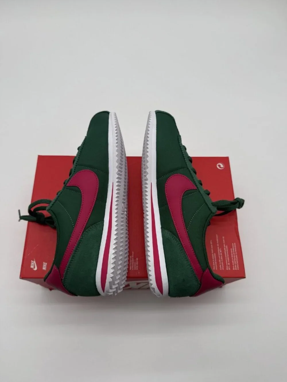 New Nike Cortez TXT (GS) Shoes Youth Size 7Y Green Pink IH7654 300 Running